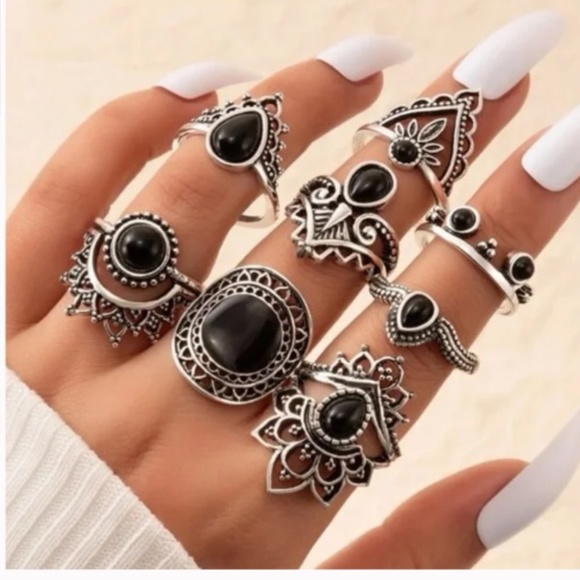 NWT. 8 Pieces Boho Style Silver with Black Stone Rings! - Picture 1 of 4